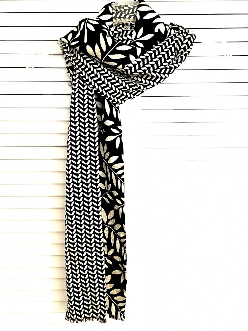 Black & White Leaf & Chevron Scarf!